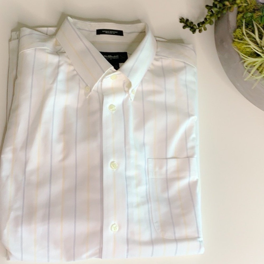 Eddie Bauer wrinkle resistant relax fit shirt button down XL